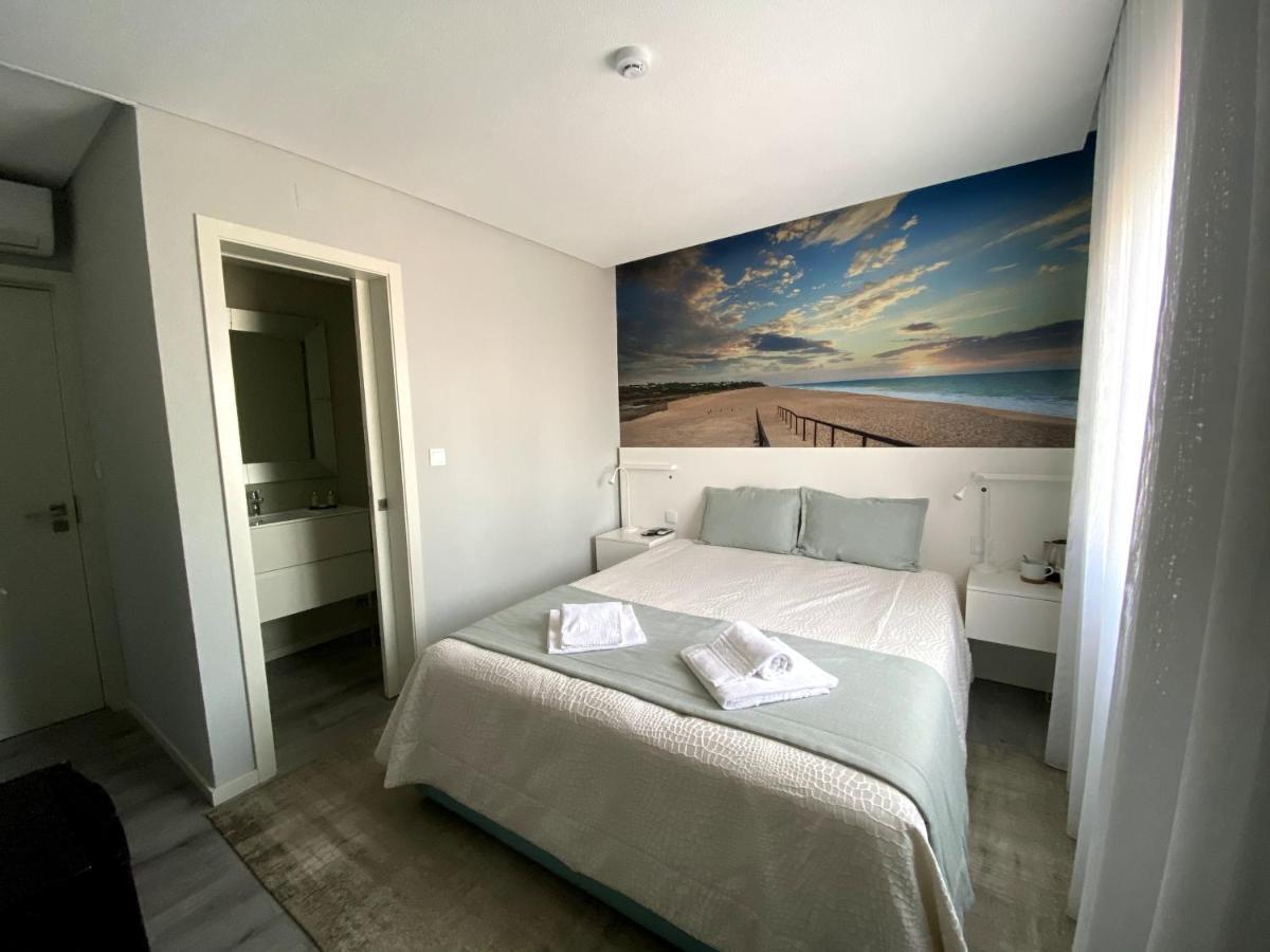 Golden Beach Guest House & Rooftop Bar Distrito de Distrito de Faro Exterior foto